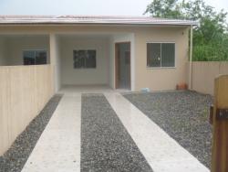 Casa para Venda em Itapoá - 2