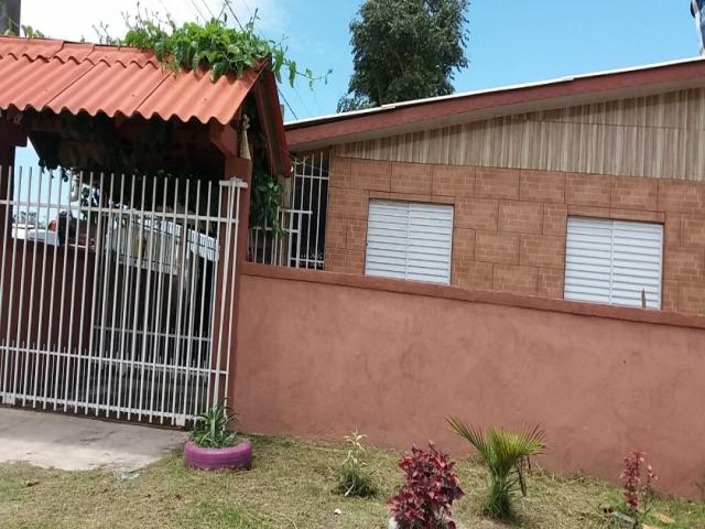 #1493 - Casa para Venda em Itapoá - SC - 2