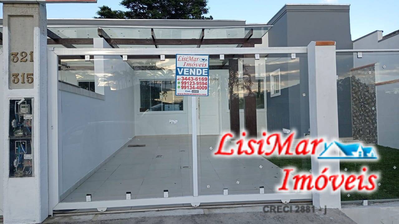 Excelente casa no Balneário Rainha!